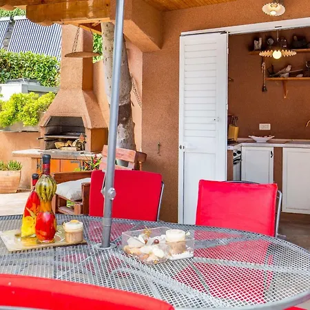 Luxury Penthouse Prestige Near The Sea 公寓