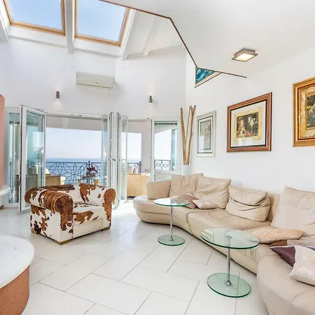 Luxury Penthouse Prestige Near The Sea * Οπατία