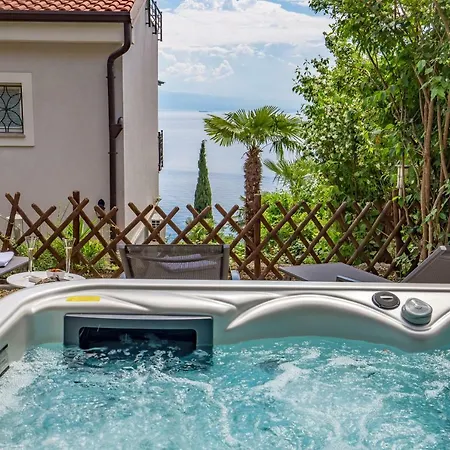 Luxury Penthouse Prestige Near The Sea Διαμέρισμα Οπατία