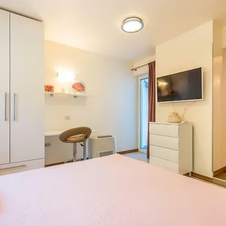 Luxury Penthouse Prestige Near The Sea Апартаменты Опатия