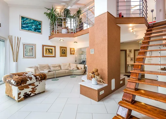 Luxury Penthouse Prestige Near The Sea أوباتيا