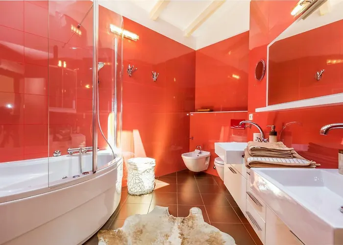 Luxury Penthouse Prestige Near The Sea *