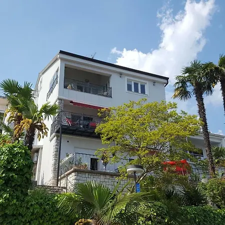 Apartment Luxury Penthouse Prestige Near The Sea