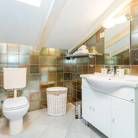 Luxury Penthouse Prestige Near The Sea Апартаменти