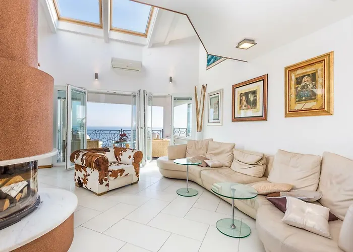 Luxury Penthouse Prestige Near The Sea * Opatija
